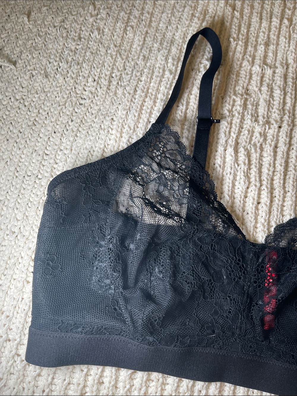 SPANX Black Lace Wireless Bralette - Picture 2 of 8